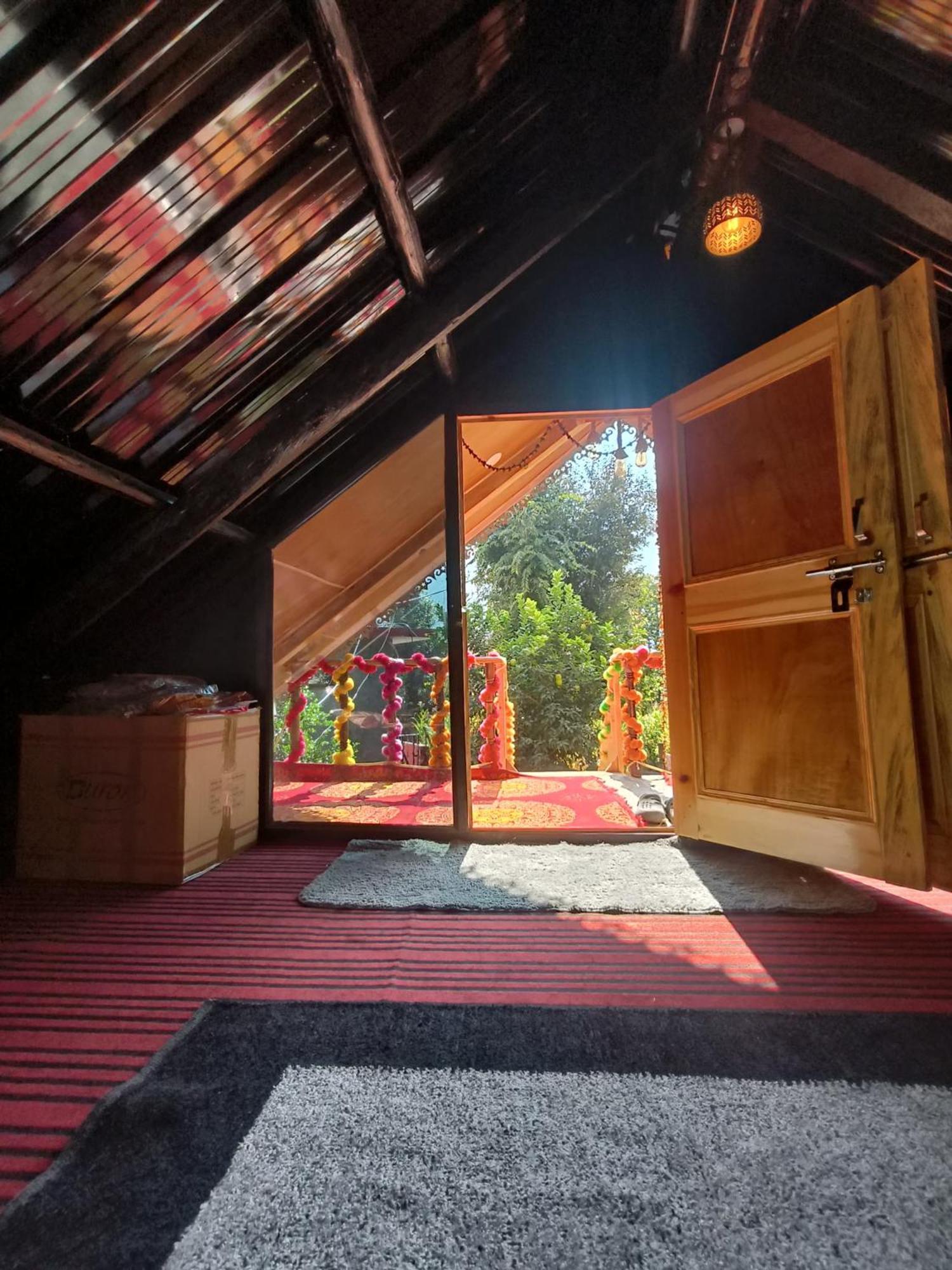 Stoner'S Delight Hostel Kulu Kültér fotó